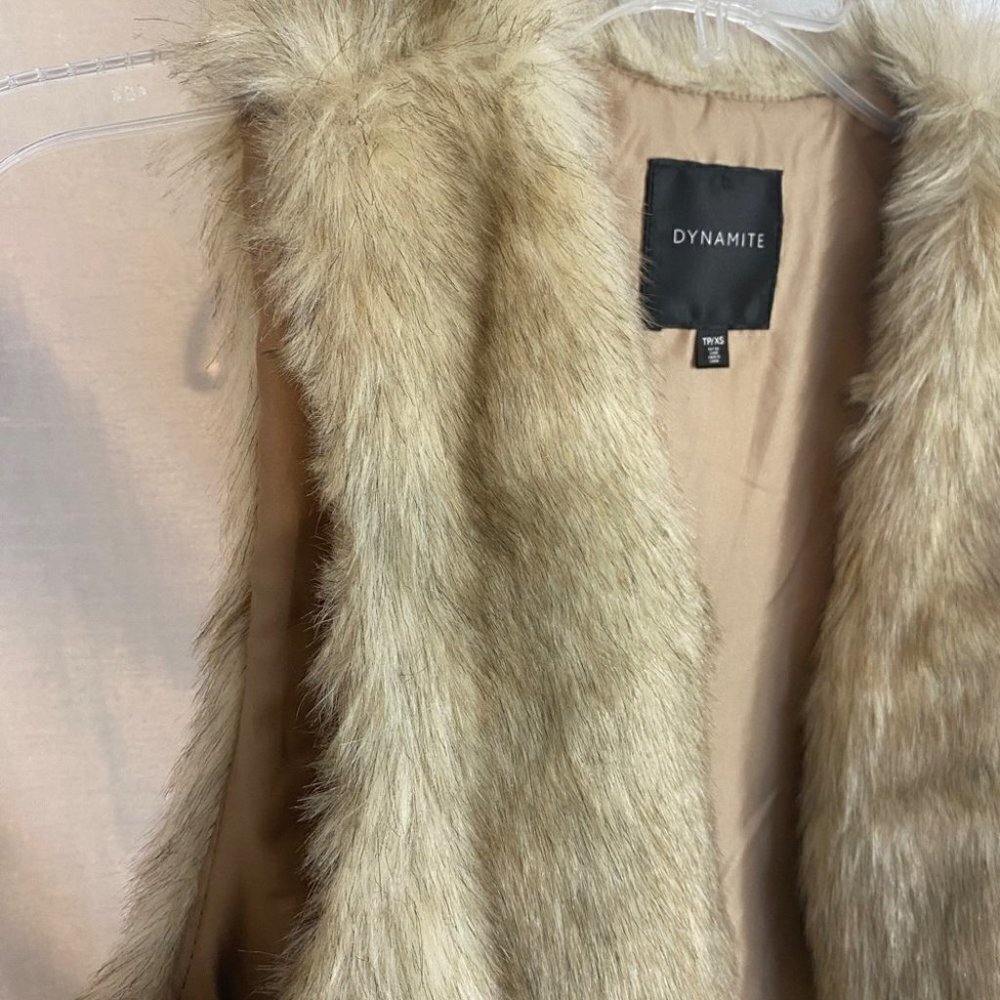 Dynamite Rabbit Faux Fur Vest Ladies XS Beige/Dark Beige - Picture 5 of 12